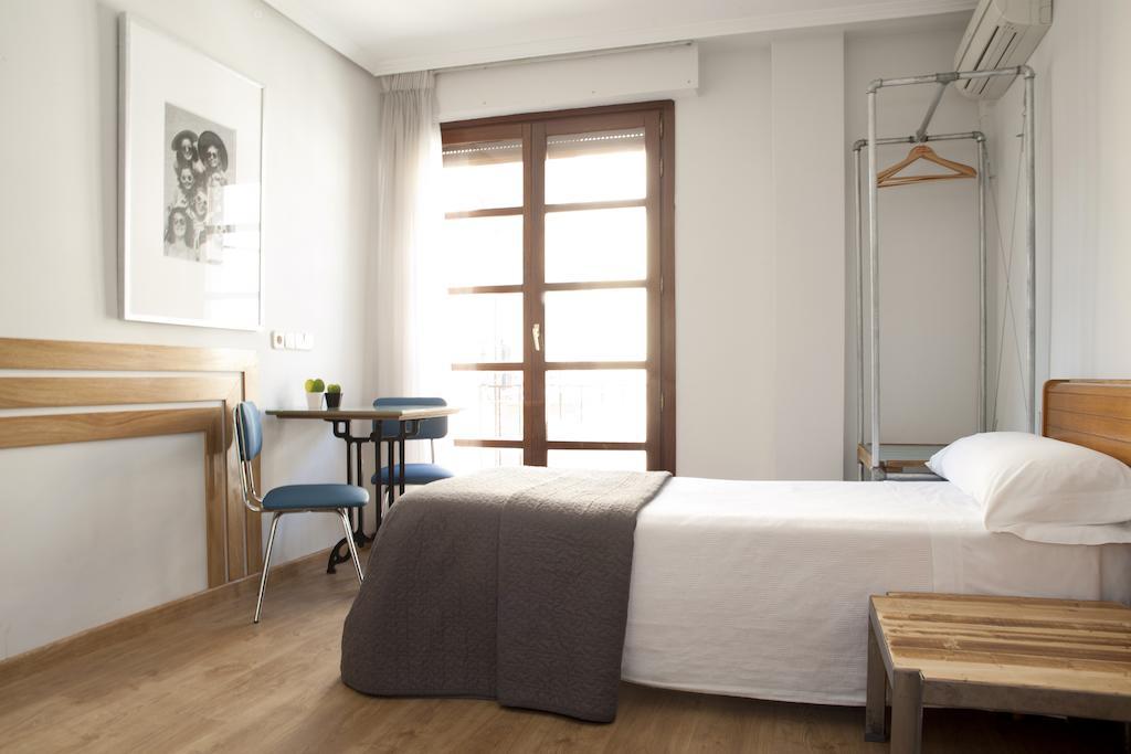 Apartamentos Sabinas Don Jaime Zaragoza Rum bild